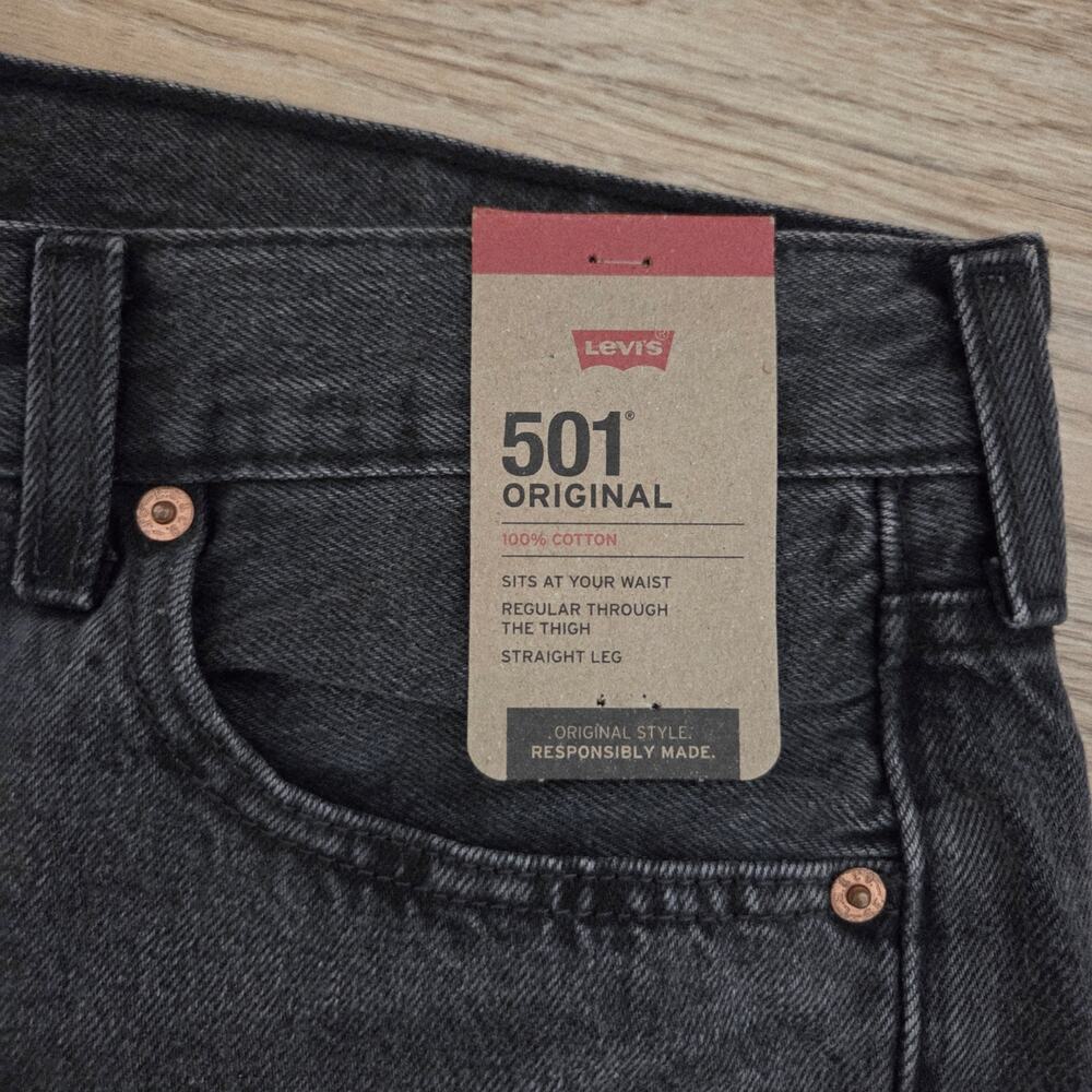 Levi’s 501 Original Fit Straight Leg Button Fly W34 x L32 Iconic Black Jeans - Picture 4 of 8